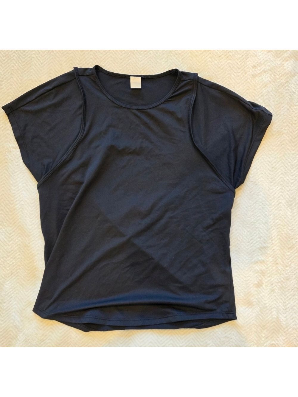 💥4 for $25💥 Old Navy Flowform Black Short Sleeve Workout Top